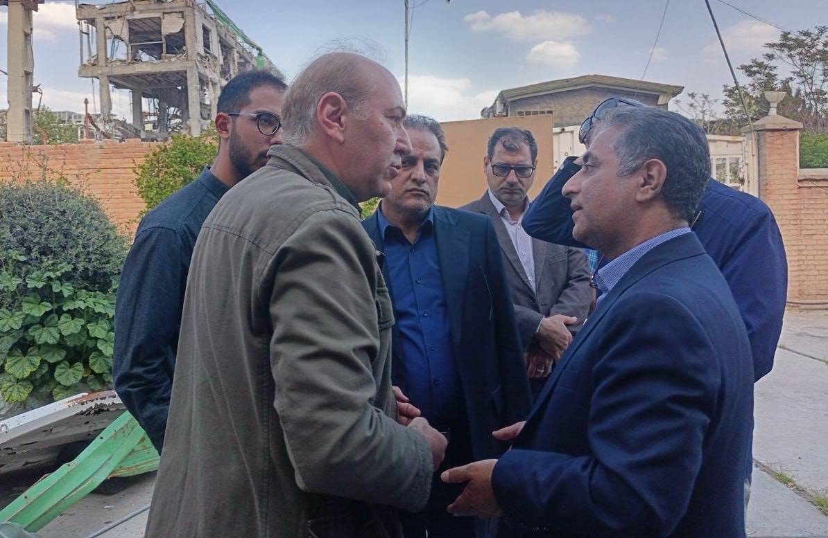 مدیرعامل بانک صنعت و معدن در بازدید از واحد‌های صنعتی آسیب دیده در جنگ رمضان: