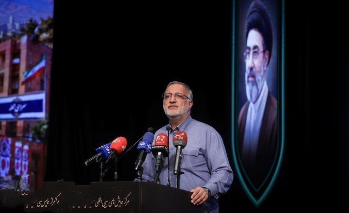 تهران باید شهری بدون گرسنه شود / هدف ما برداشتن فشار اقتصادی از دوش مردم است
