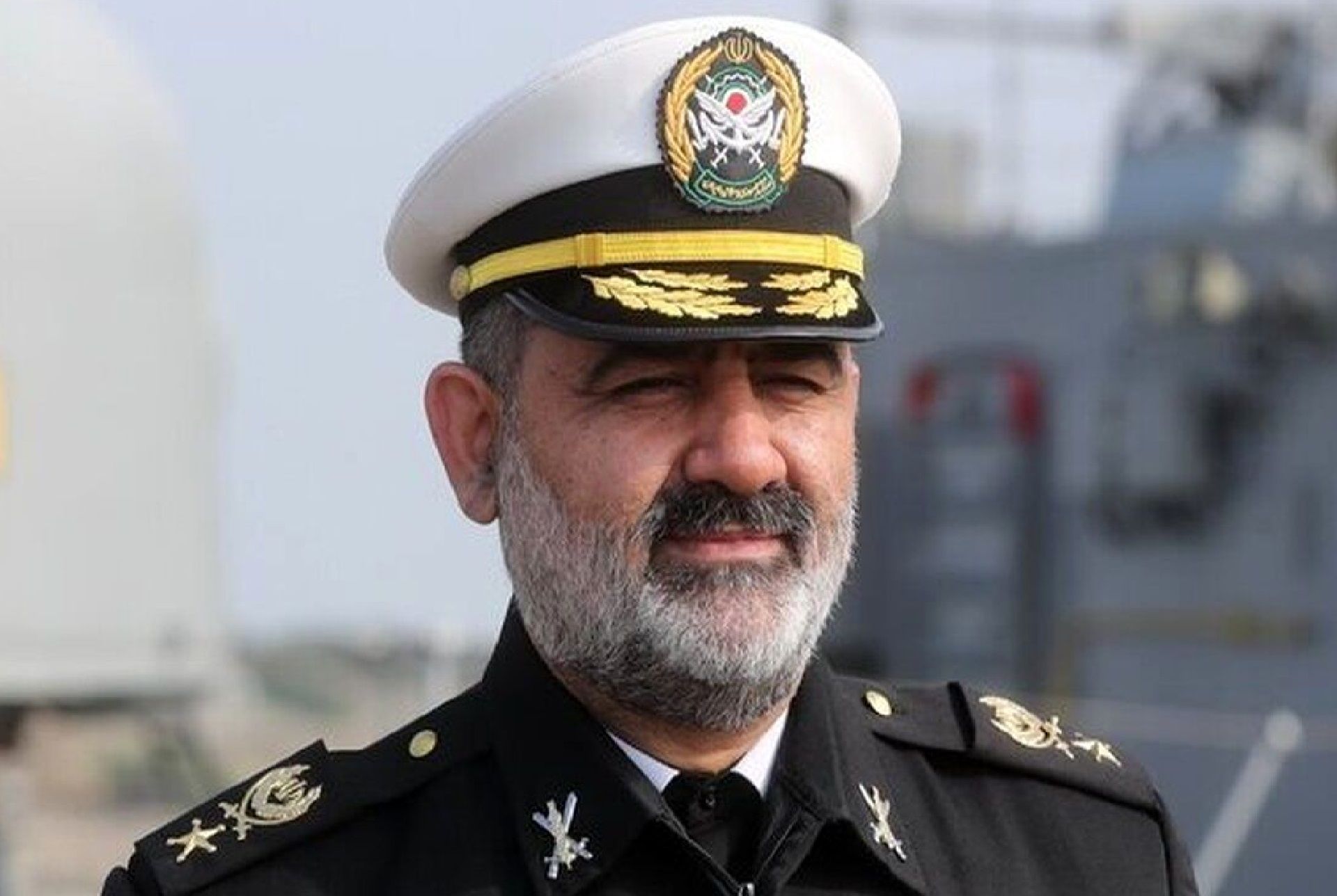 هشدار صریح دریادار شهرام ایرانی درباره تنگه هرمز؛ اگر جلوتر بیایند ...