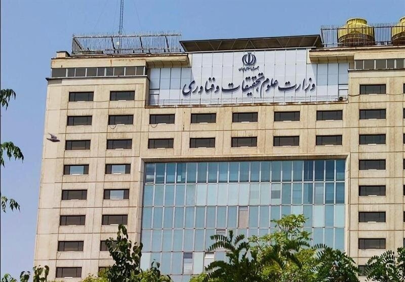معاون وزارت علوم:دانشگاه‌ پای‌کار بازسازی پساجنگ می آید