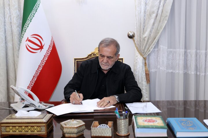 پزشکیان: جنگ ۱۲ روزه اثبات کرد وقتی پای ایران در میان باشد، ما یک ملت و یک قلب تپنده‌ایم