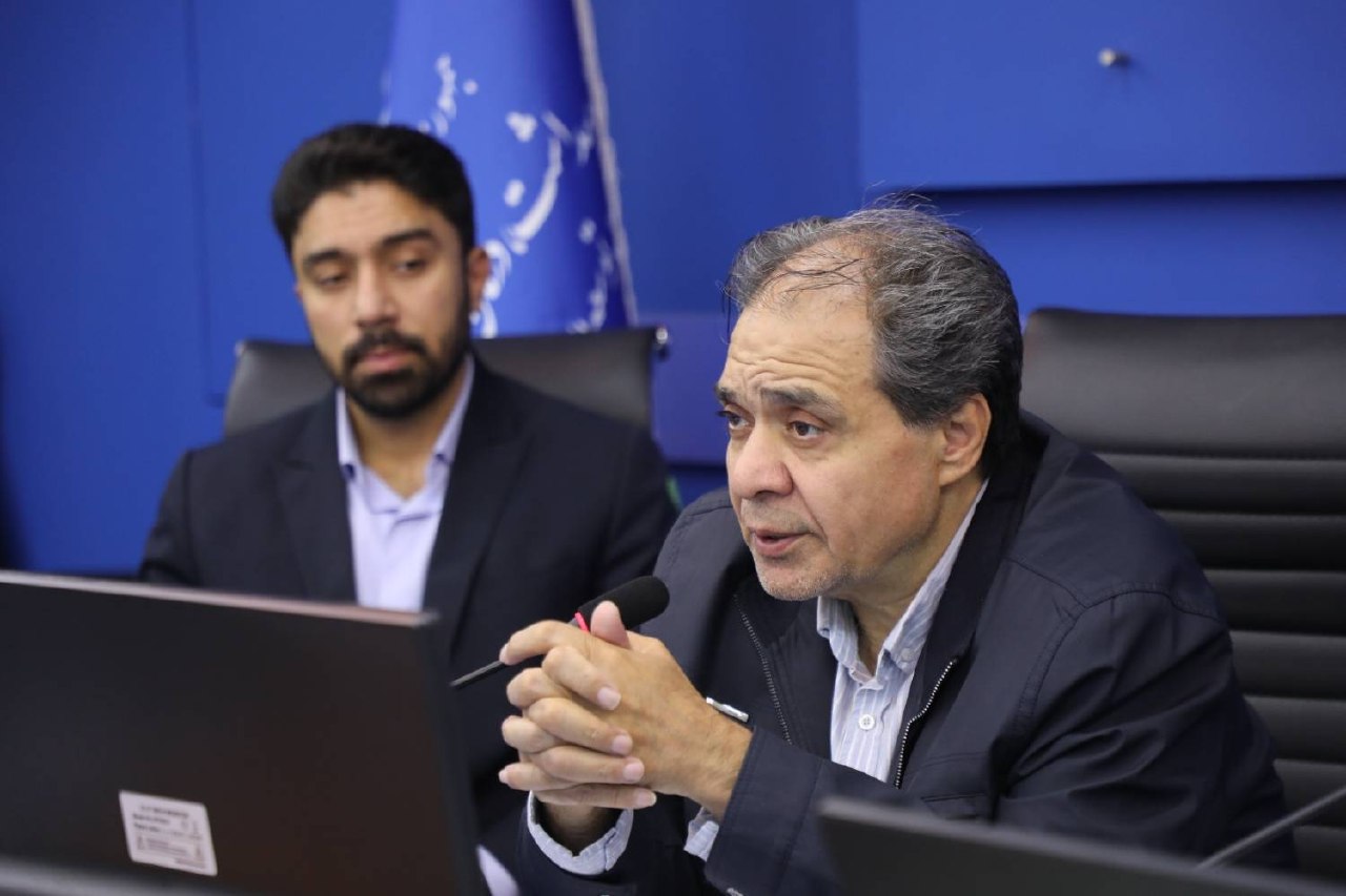 نشست هم‌اندیشی مهندس موهبتی، معاون توسعه مدیریت و منابع وزارت بهداشت با فعالان رسانه‌ای و فضای مجازی حوزه سلامت