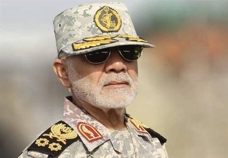 سرلشکر عبداللهی: هرکس خود را سپر آمریکا کند در آتش جنگ می‌سوزد