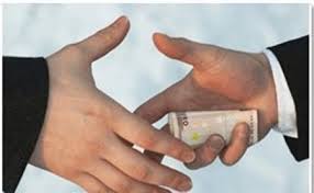 تشکیل 6 هزار پرونده برای زیرمیزی پزشکان/ جریمه تا 50 برابر مبلغ تخلف