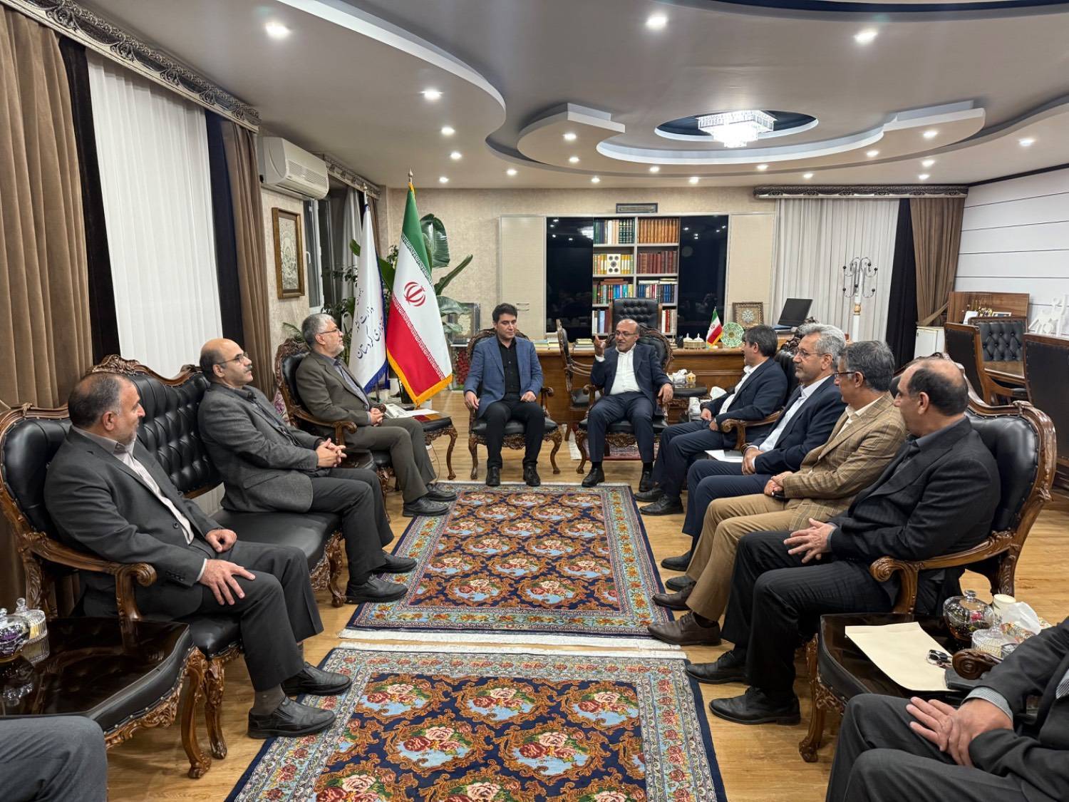 دیدار رئیس کل گمرک جمهوری اسلامی ایران با استاندار کردستان در سفر به سنندج