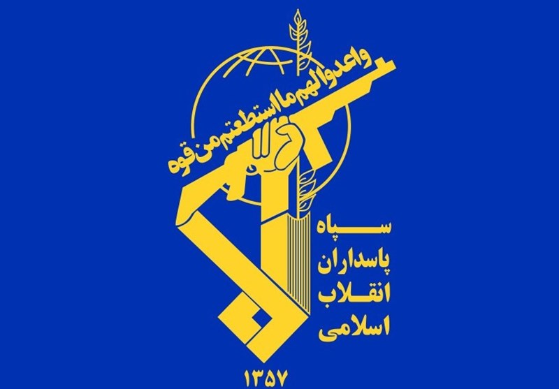 سپاه: دو نفتکش متخلف در تنگه هرمز هدف قرار گرفتند