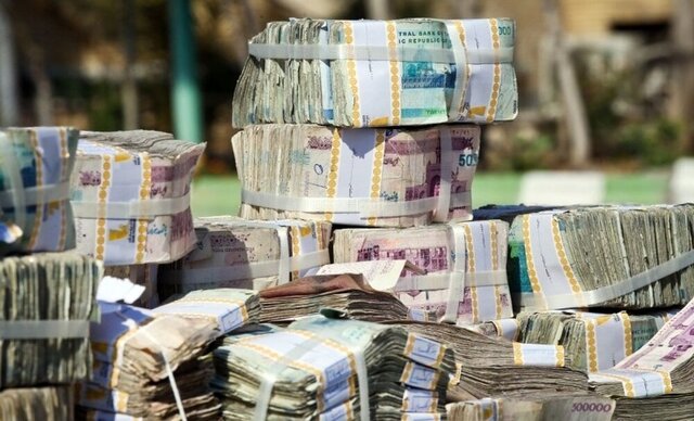 جهش نقدینگی در اقتصاد/ حجم پول از ۳۸۰۰ همت گذشت
